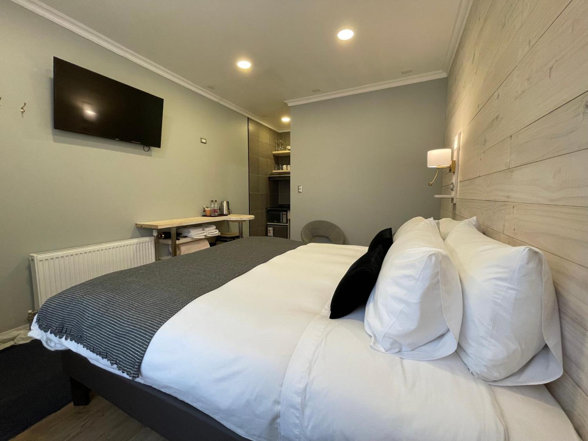 Hostal Boutique Puerta Roja Пунта-Аренас Екстер'єр фото