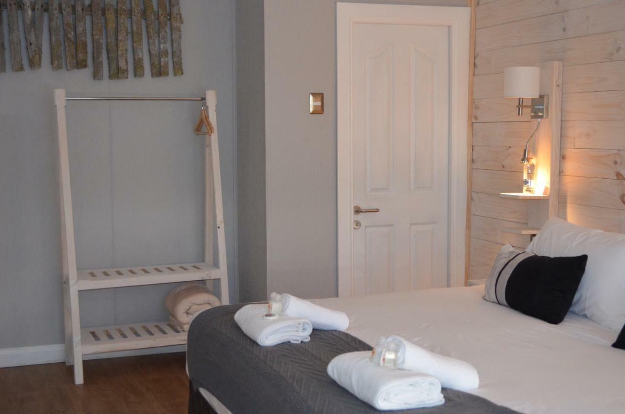 Hostal Boutique Puerta Roja Пунта-Аренас Екстер'єр фото