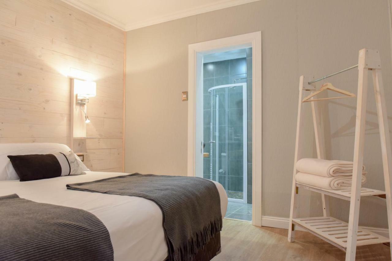 Hostal Boutique Puerta Roja Пунта-Аренас Екстер'єр фото